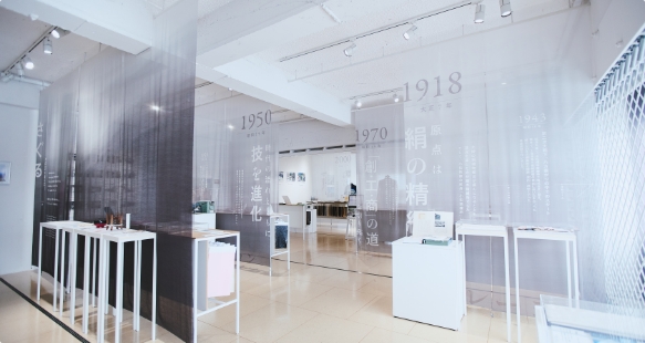 小松マテーレの歴史と製品の展示