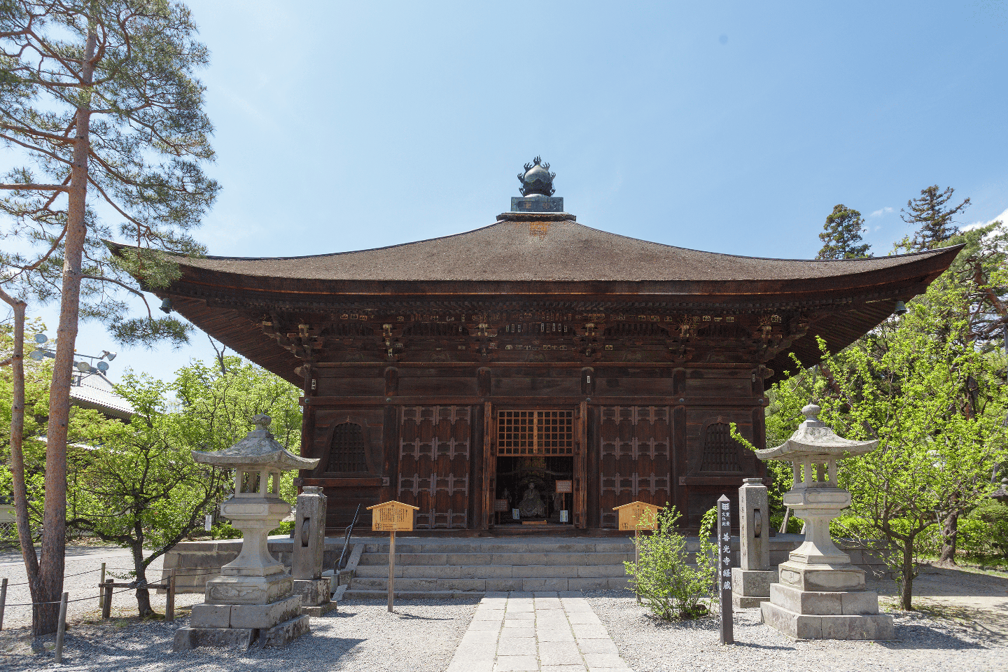 善光寺経蔵　外観